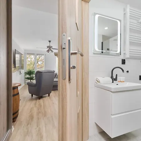 Апартаменты Cozy Old Town For 4 Guests In By Renters