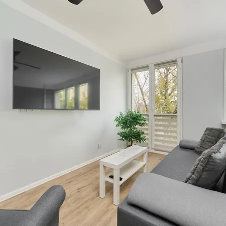Cozy Old Town For 4 Guests In By Renters Lejlighed