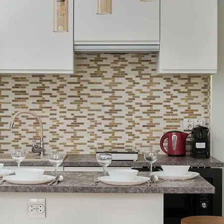 Апартаменты Cozy Old Town For 4 Guests In By Renters